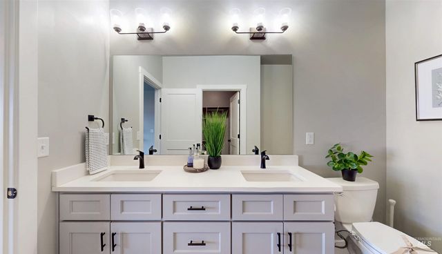 1110 Gem Ave, Kimberly, ID 83341