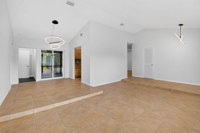 4135 Bay Laurel Way, Boca Raton, FL 33487