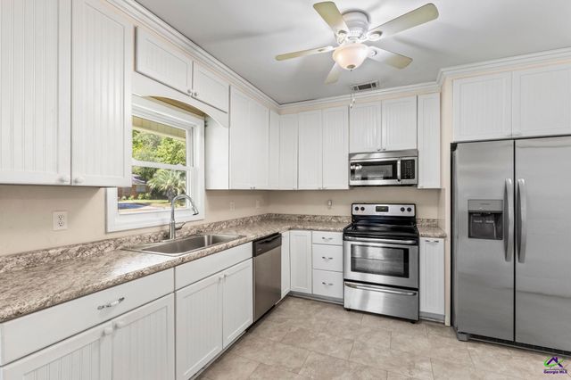 130 S Pleasant Hill Road, Warner Robins, GA 31088