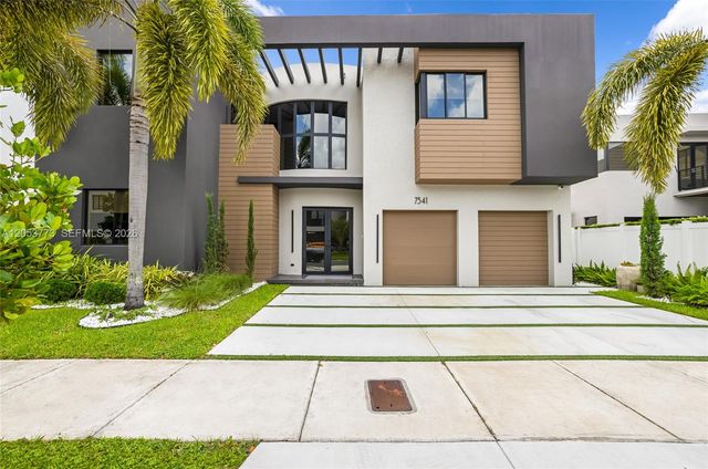 7541 NW 100th Avenue, Doral, FL 33178