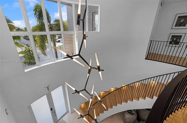 7541 NW 100th Avenue, Doral, FL 33178