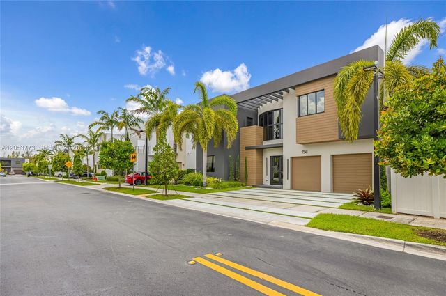 7541 NW 100th Avenue, Doral, FL 33178