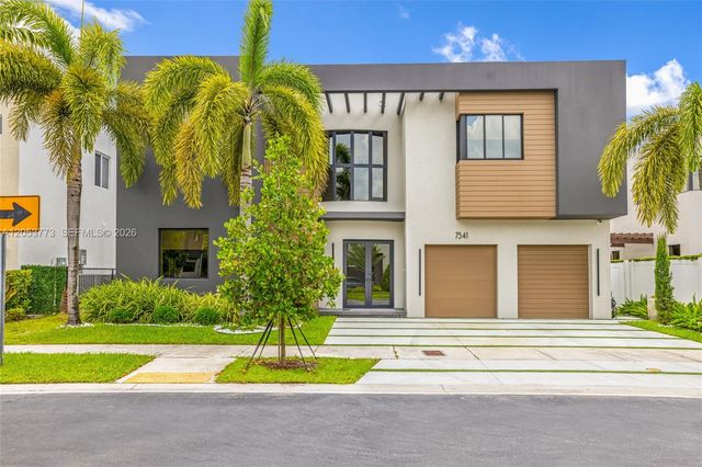 7541 NW 100th Avenue, Doral, FL 33178