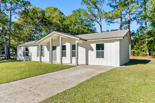 2628 San Lorenzo Street, Gautier, MS 39553
