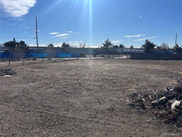 7301 Leyden St, Commerce City, CO 80022