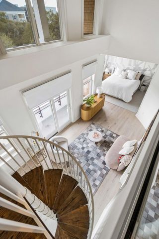 245 Seven Farms Drive Apt 330, Charleston, SC 29492