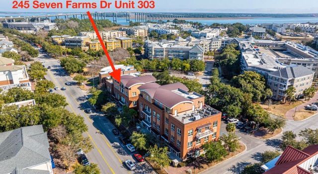 245 Seven Farms Drive Apt 330, Charleston, SC 29492