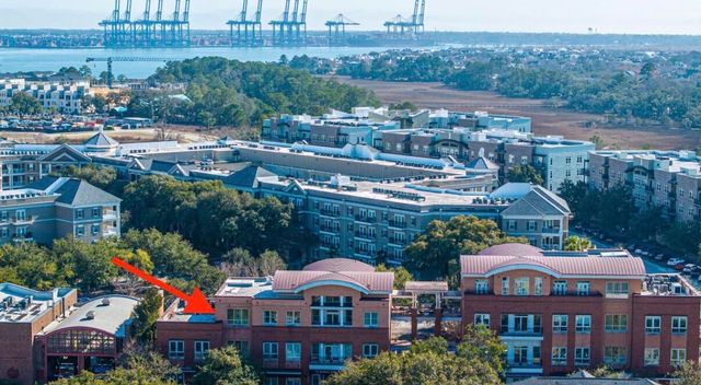 245 Seven Farms Drive Apt 330, Charleston, SC 29492