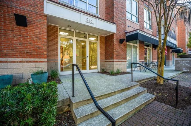 245 Seven Farms Drive Apt 330, Charleston, SC 29492