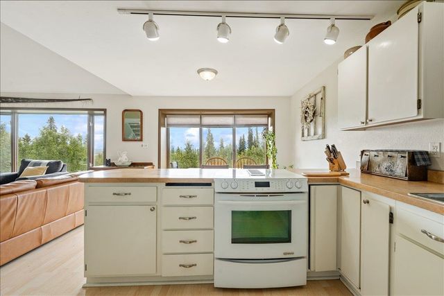 1592 TAROKA DRIVE, Fairbanks, AK 99709
