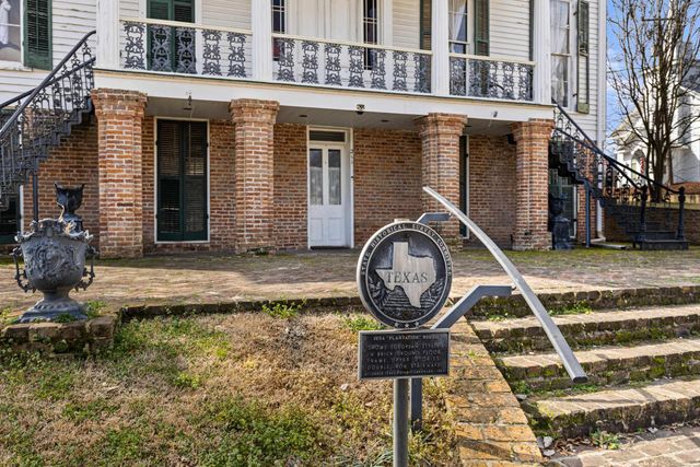 211 Market Street, Jefferson, TX 75657