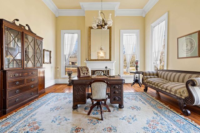 211 Market Street, Jefferson, TX 75657