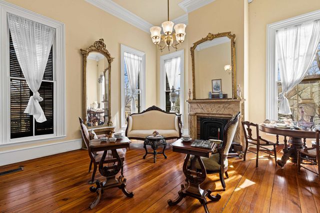 211 Market Street, Jefferson, TX 75657