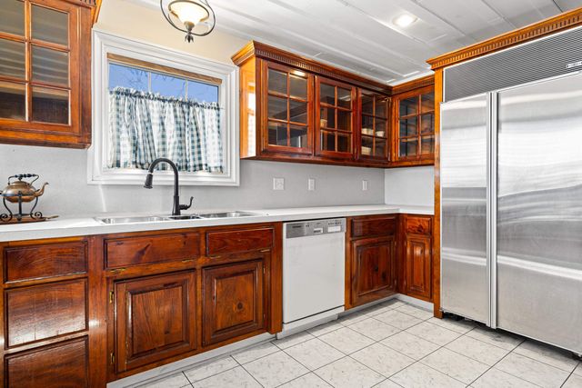 211 Market Street, Jefferson, TX 75657