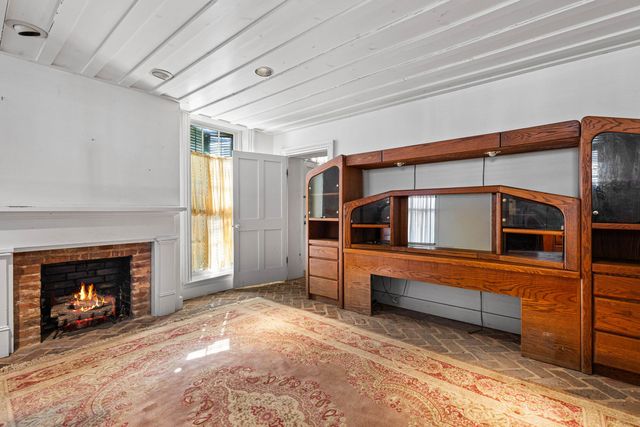 211 Market Street, Jefferson, TX 75657