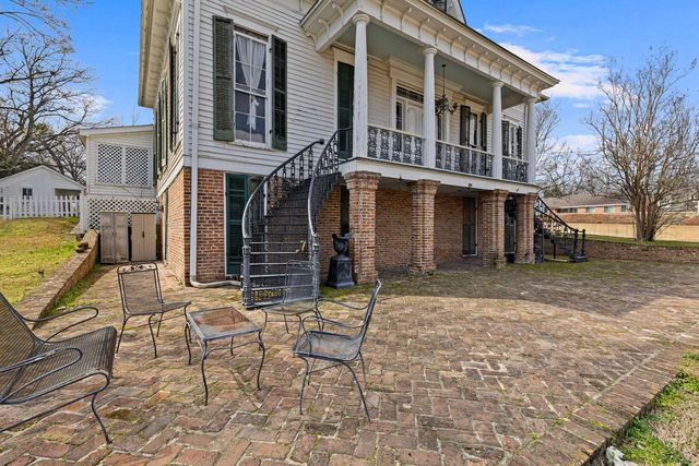 211 Market Street, Jefferson, TX 75657