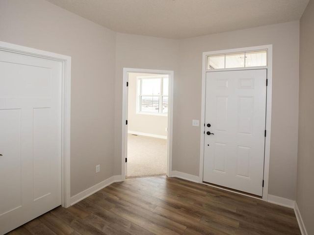 17940 Greenwich Way, Lakeville, MN 55044