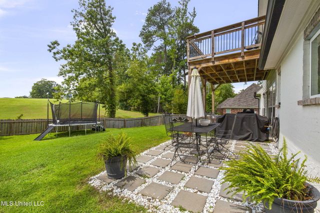 341 Woodlands Drive, Brandon, MS 39047