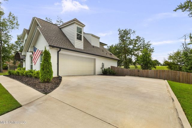 341 Woodlands Drive, Brandon, MS 39047