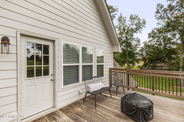 341 Woodlands Drive, Brandon, MS 39047