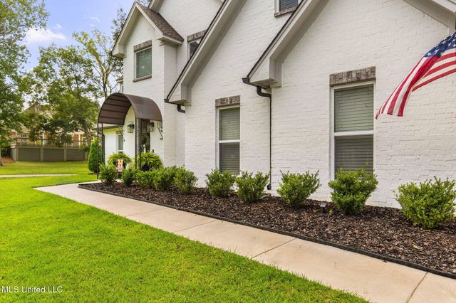 341 Woodlands Drive, Brandon, MS 39047