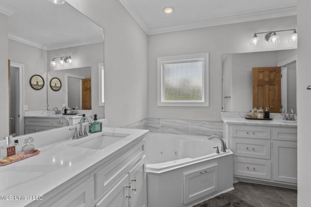 341 Woodlands Drive, Brandon, MS 39047