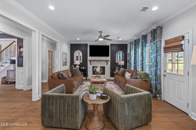 341 Woodlands Drive, Brandon, MS 39047