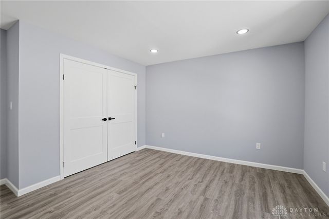 20 5 Oaks Avenue, Dayton, OH 45405