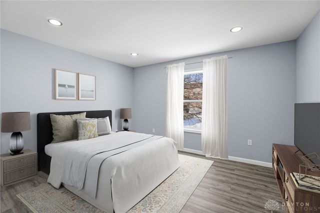 20 5 Oaks Avenue, Dayton, OH 45405