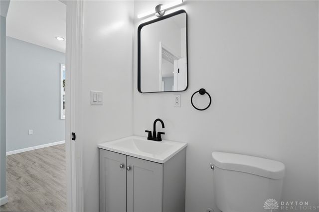 20 5 Oaks Avenue, Dayton, OH 45405