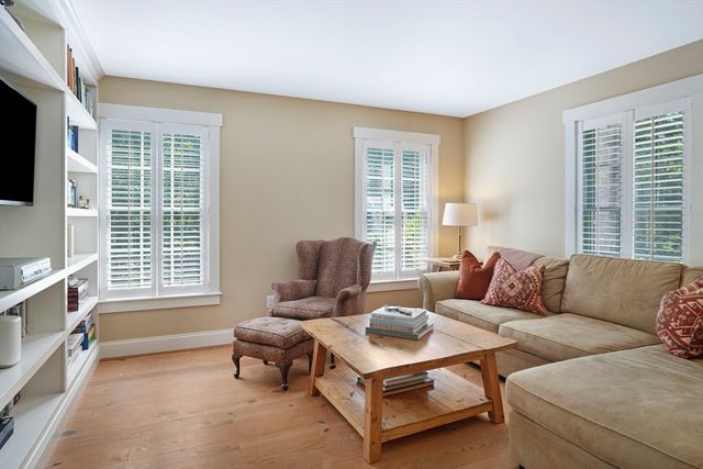 53 Stoney Hill Road, West Tisbury, MA 02575