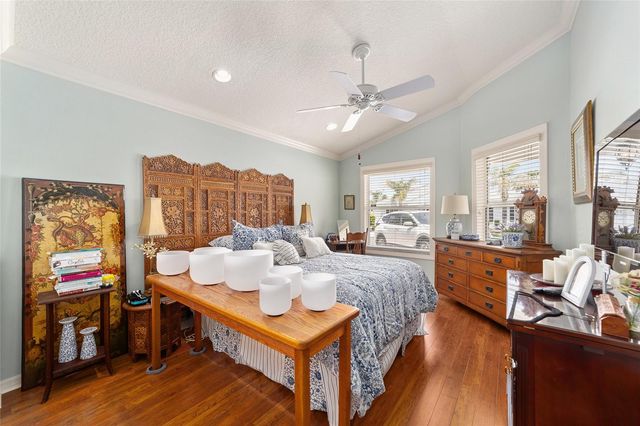 418 FLOSSMOOR COURT, The Villages, FL 32162