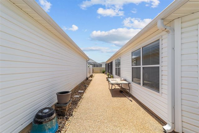 418 FLOSSMOOR COURT, The Villages, FL 32162
