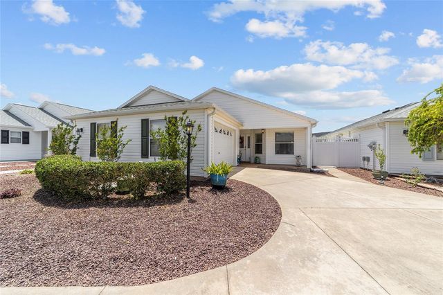 418 FLOSSMOOR COURT, The Villages, FL 32162