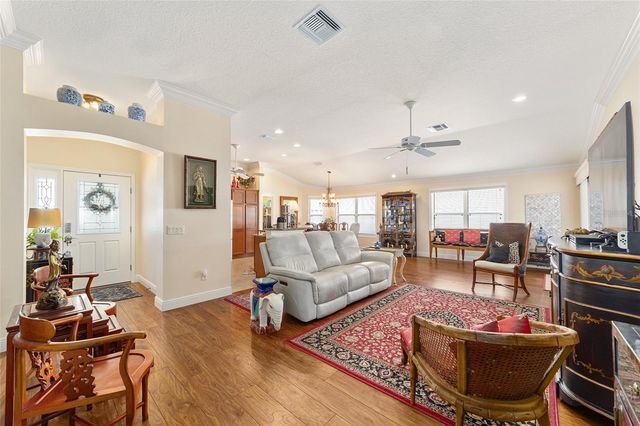 418 FLOSSMOOR COURT, The Villages, FL 32162