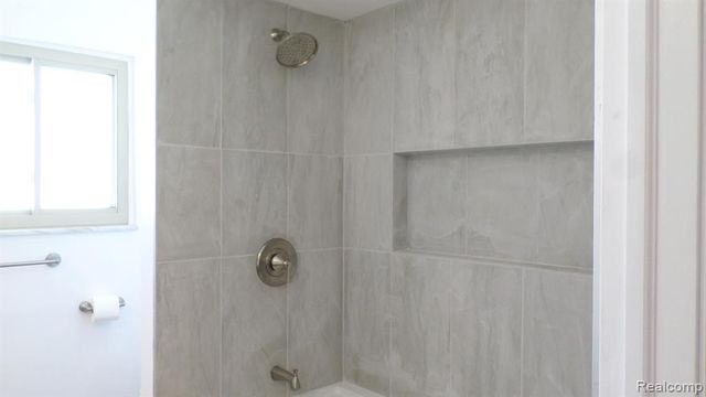 38615 Levisham Drive, Clinton Township, MI 48038