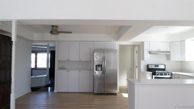 38615 Levisham Drive, Clinton Township, MI 48038