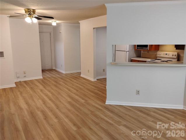 2536 Stradbrook Drive B, Charlotte, NC 28210