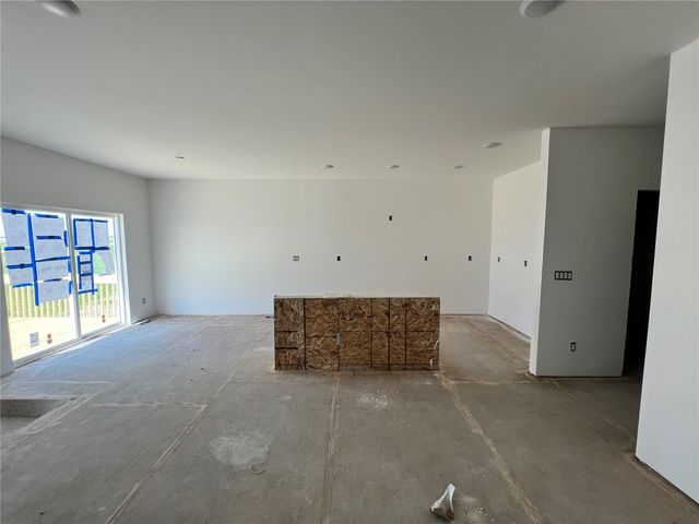 1435 Cardinal Drive, Fairfax, IA 52228