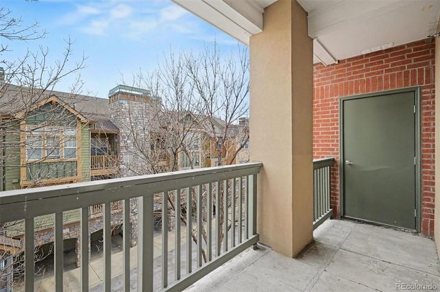 8467 Canyon Rim Circle 302, Englewood, CO 80112