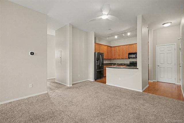 8467 Canyon Rim Circle 302, Englewood, CO 80112