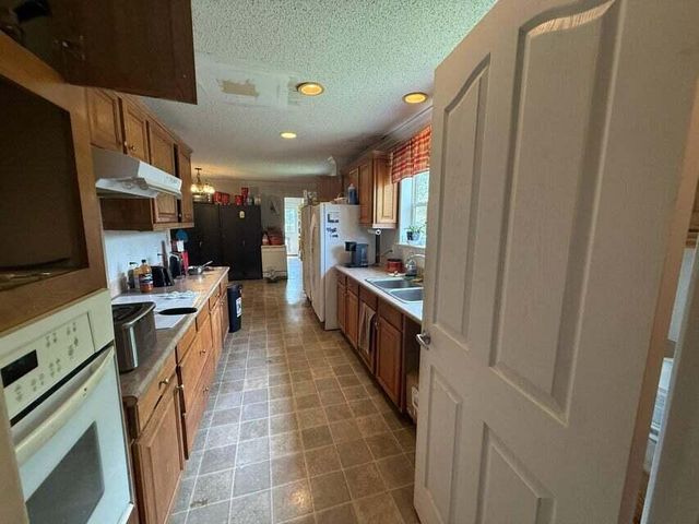 3071 Old Highway 52, Moncks Corner, SC 29461