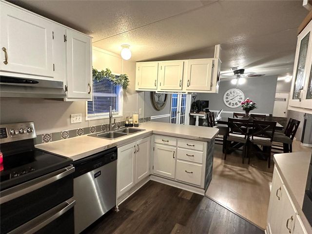 1434 LAKE SHORE DRIVE, Casselberry, FL 32707