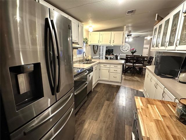 1434 LAKE SHORE DRIVE, Casselberry, FL 32707