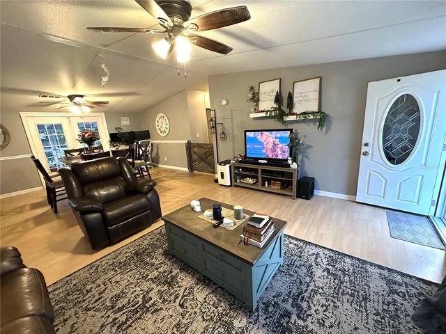 1434 LAKE SHORE DRIVE, Casselberry, FL 32707