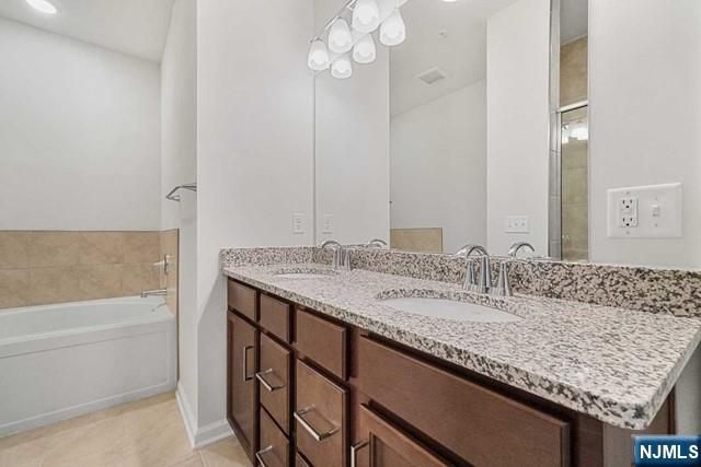 68 Leahy Drive 4904, Wood Ridge, NJ 07075