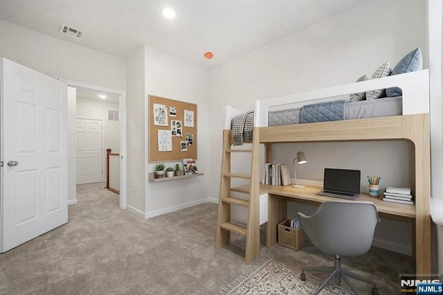 68 Leahy Drive 4904, Wood Ridge, NJ 07075