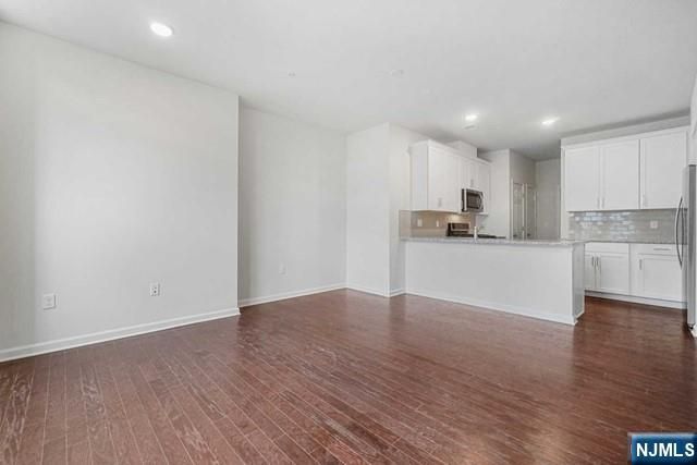 68 Leahy Drive 4904, Wood Ridge, NJ 07075