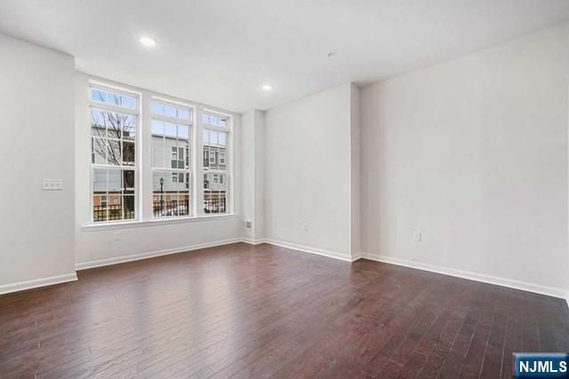 68 Leahy Drive 4904, Wood Ridge, NJ 07075