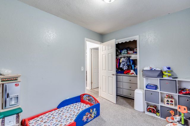 2409 W Wildwood Ln, Wichita, KS 67217